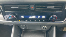 Nissan Qashqai 1.3 DiG-T MH N-Connecta 5dr Petrol Hatchback